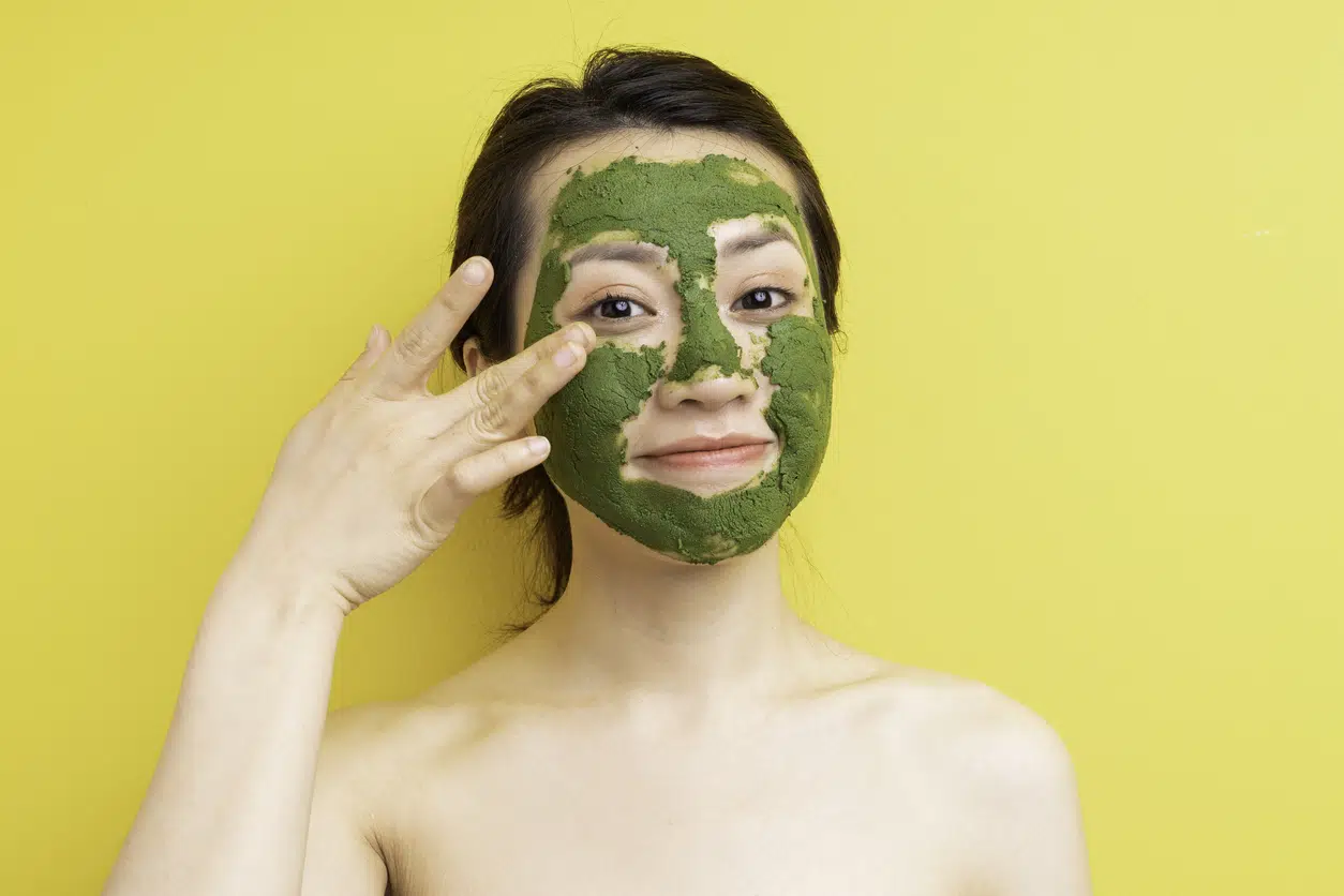 ماسک-چای-سبز-برای-پوست-چرب